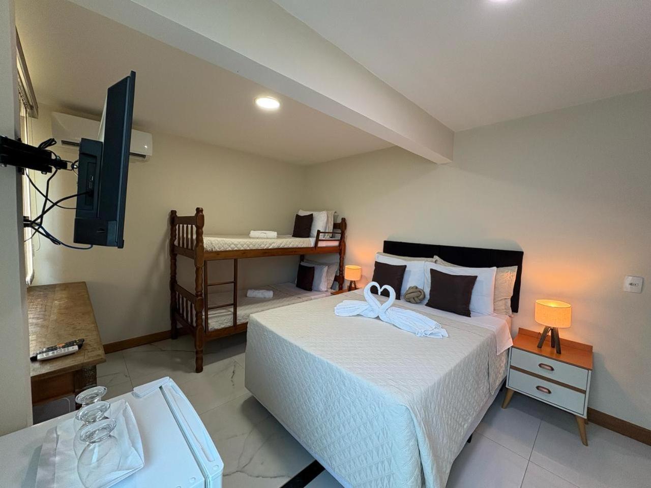 Suites Brisa Do Mar, Com Excelente Localizacao Bem Pertinho Da Praia De Geriba Армасан-душ-Бузіус Екстер'єр фото
